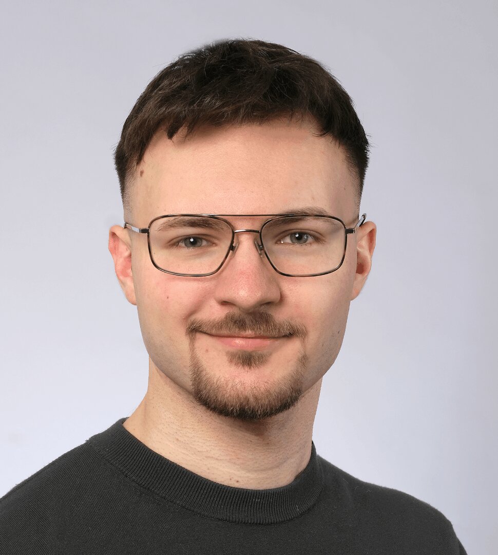 Adrian Schott